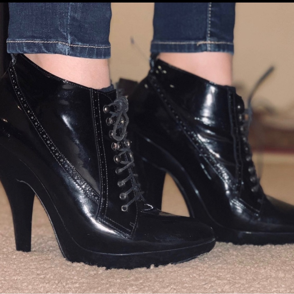 Burberry Black Patent Boots Booties